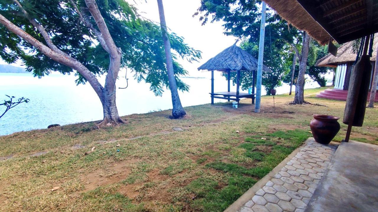 Khabita Beach Resort Lembar  Dış mekan fotoğraf